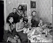 Дольский Александр. Краматорск. Дома у Тамары Грековой (2-я слева, сидит).