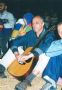 Эдуард Муллер среди зрителей на фестивале "Песнь о Земле" в Текоа